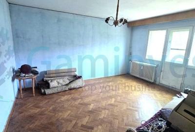 Apartament cu 3 camere decomandat în Nufărul - 4