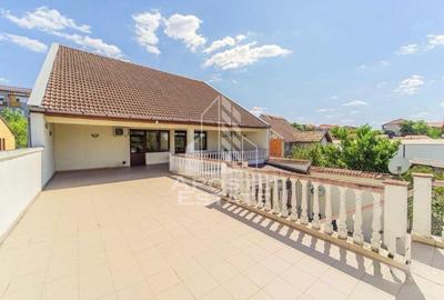 Casă individuală cu 10 camere cu Canalizare în Bucovina - 2
