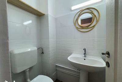 Apartament cu 3 camere decomandat în Mărăcineni - 1
