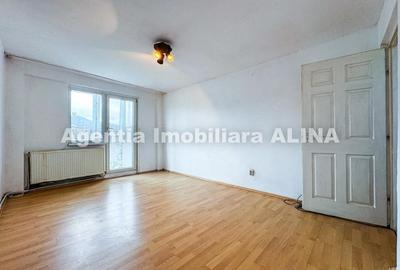 Apartament cu 2 camere decomandat în Micro 15 - 18