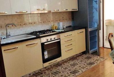Apartament cu 3 camere în Central - 1