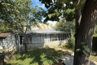 Casă + 2129 mp teren, zonă liniștită, Goruni, Iași - 76.000 euro - 4