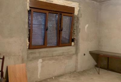 Casă cu 4 camere cu Teren 1436 Mp în Lugoj