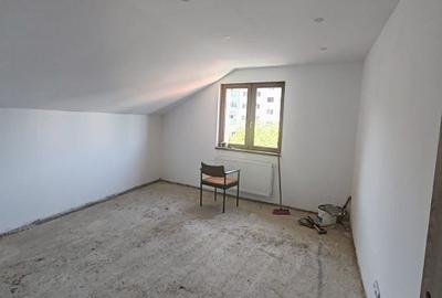 Casă cu 4 camere în Central - 8
