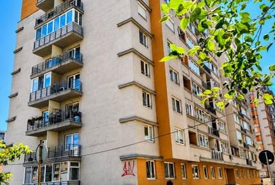 Apartament cu 2 camere semidecomandat, mobilat în Mărăști
