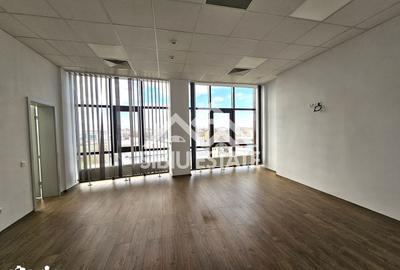 Spațiu comercial, de 580 mp, în Central - 10