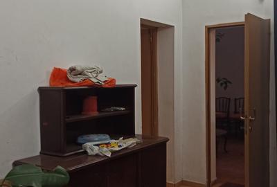 Casă individuală cu 5 camere cu Canalizare în Drumul Sării - 3