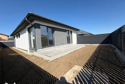 Casă cu 4 camere cu Teren 465 Mp în Sânpetru - 11