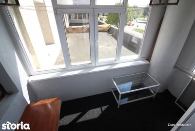 Apartament cu 3 camere decomandat în Tineretului - 1