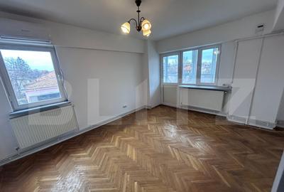 Apartament cu 4 camere decomandat în George Enescu - 11