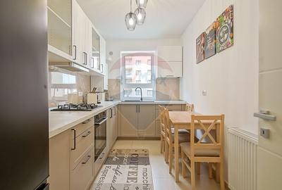 Apartament cu 2 camere decomandat, mobilat în Tractorul - 16