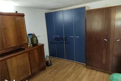 Casă cu 5 camere cu Canalizare în Central - 14