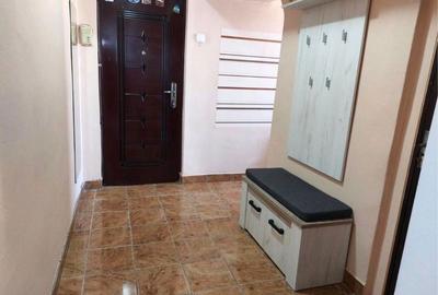 Apartament cu 3 camere semidecomandat în Central - 4
