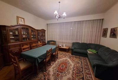 Casă cu 3 camere cu Teren 340 Mp în Central - 2