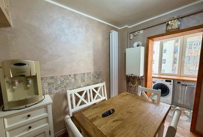 Garsoniera moderna,Ultracentral - 1