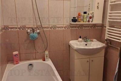 Garsoniera cu terasa metrou stefan cel mare Garsoniera cu terasa metrou stefan cel mare - 8