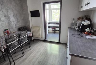 Apartament cu 3 camere decomandat în Exterior Vest - 5