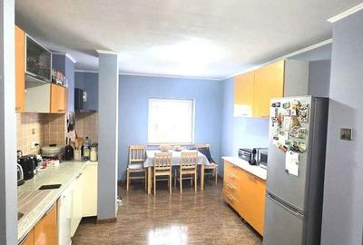 Apartament cu 3 camere decomandat în Micro 17 - 5