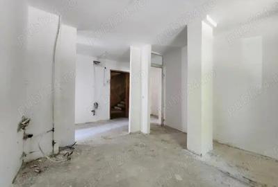 Apartament cu 2 camere decomandat în Petros - 1