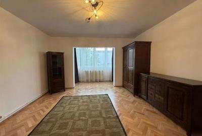 | Apartament cu 3 camere | Decomandat | Cartierul Grigorescu |