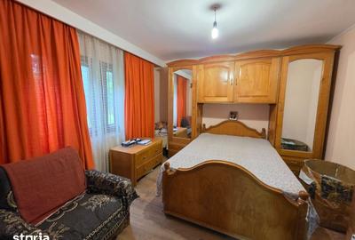 Casă cu 4 camere cu Teren 2400 Mp în Central - 3