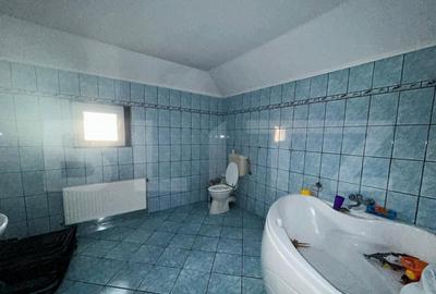 Casa de vanzare , 258.00 utili + 418 teren, zona Closca - 7