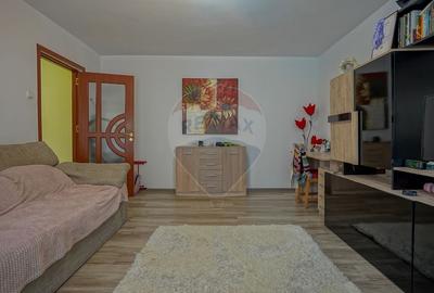 Apartament două camere decomandat la intrare în Răcădău! - 6