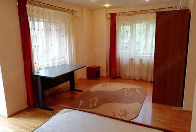 Apartament cu 2 camere decomandat în Pipera