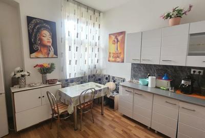 Apartament cu 2 camere semidecomandat în Central