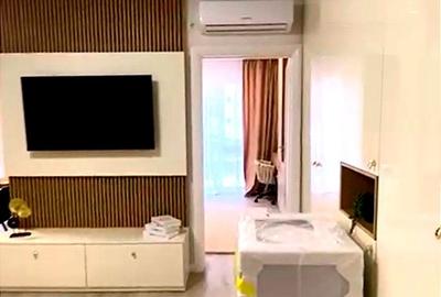 Apartament cu 3 camere semidecomandat în Apărătorii Patriei