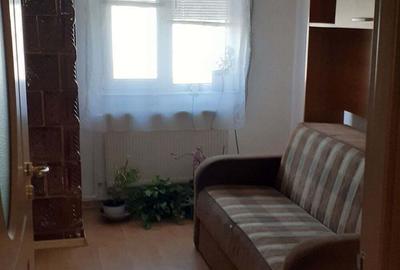 Proprietar, vand apartament 3 camere Roman - 1