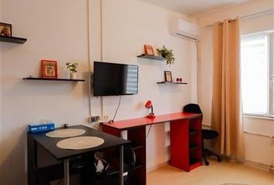 Garsoniera luminoasa,mobilata, accesorizata,loc parcare,Tractorul, Brasov. Tur 3 - 16