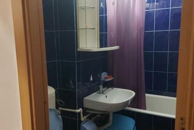 Apartament cu 2 camere semidecomandat în 9 Mai