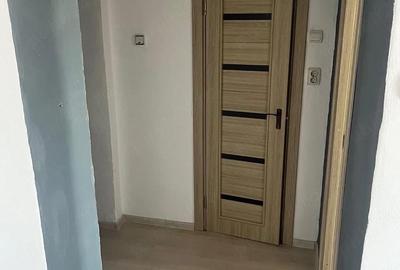 Garsonieră decomandată în Central - 9