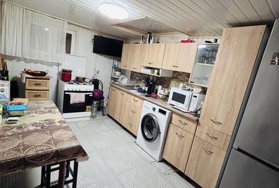 Casă cu 4 camere în Budeasa - 2