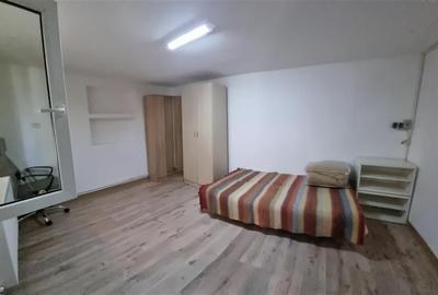 Garsonieră decomandată în 9 Mai - 8