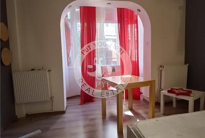 Metrou Universitate | Ideal Booking | Garsoniera | Semidec | 31mp | B11257 - 1