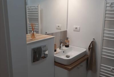 Apartament cu 2 camere semidecomandat în Ultracentral