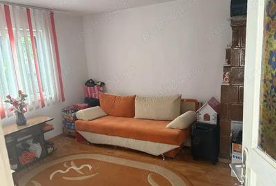 Vanzare casa cartier 23 August - 6