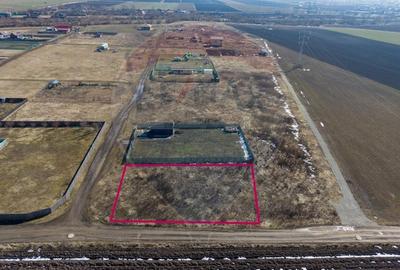 Teren Construcții intravilan de 1007 mp, în Hălchiu - 2