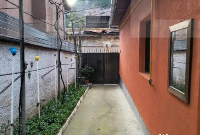 Casă cu 2 camere cu Teren 1628 Mp în Central - 9