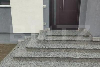 Casă cu 4 camere cu Teren 240 Mp în Central - 2