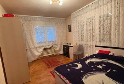 Apartament cu 4 camere decomandat în Central - 4