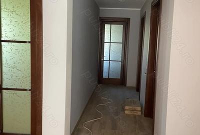 Casă cu 5 camere cu Teren 2000 Mp în Ciritei - 3