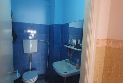 Apartament cu 3 camere decomandat în Central - 1