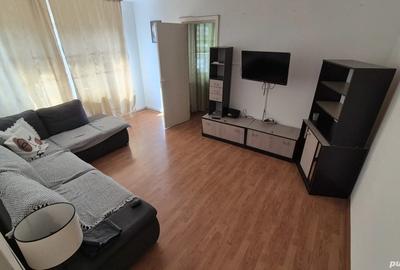 Inchiriez apartament cu 2 camere Lunca - 1