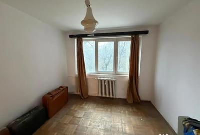 Apartament cu 3 camere semidecomandat în Giulești - 2