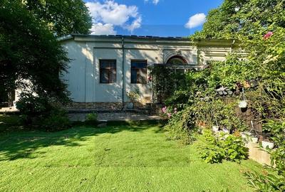 Spre Vânzare Proprietate remarcabilă cu 6 camere în inima Iașului ! - 6