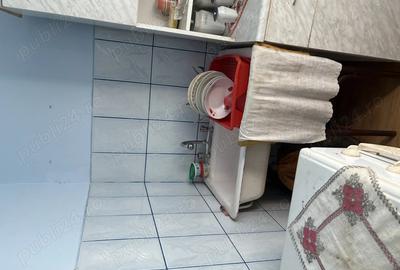 Garsonieră decomandată în Schela - 7