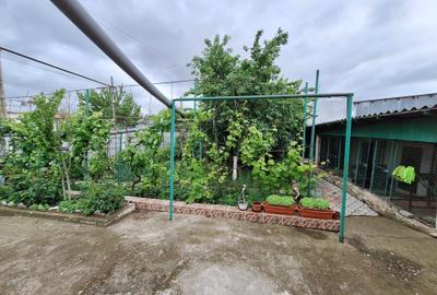 Casă cu 5 camere cu Canalizare în Central - 11